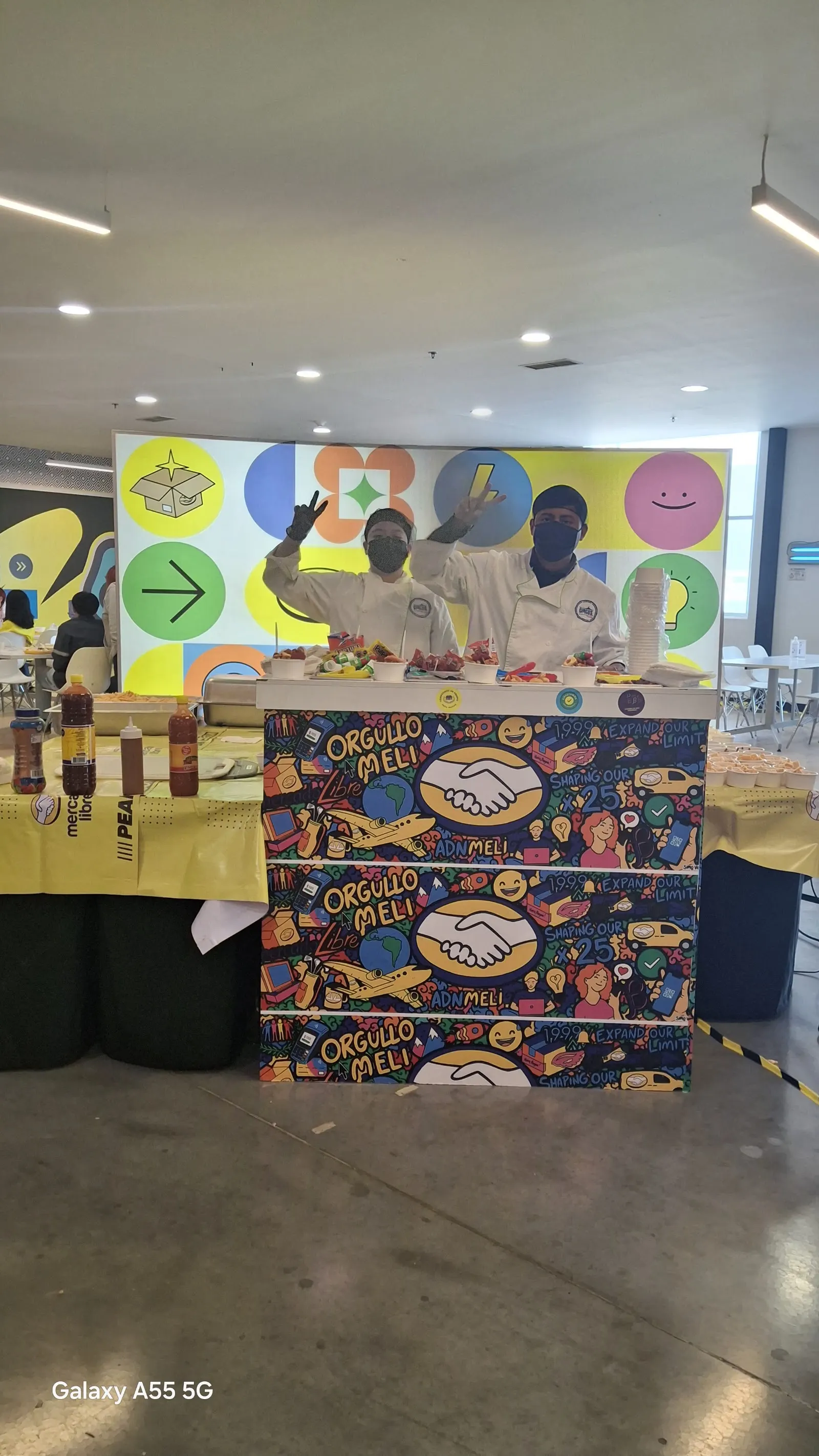 Alimentos y bebidas para eventos corporativos y jornadas de trabajo